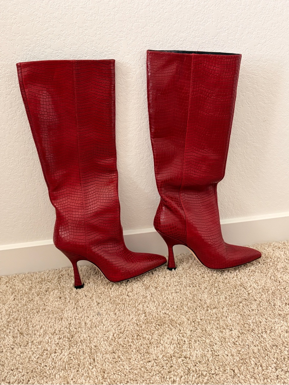 Stuart Weitzman Red Croc-Embossed Knee High Parton Boot sz 7 - Picture 4 of 13